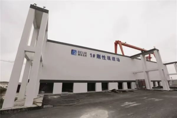 剛性填埋場(chǎng)移動(dòng)雨棚